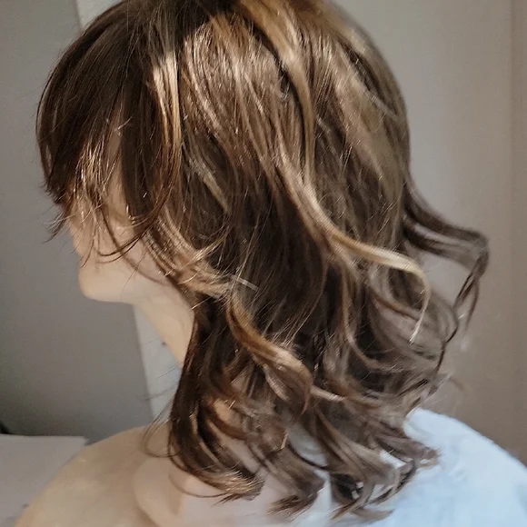 NWOT Styles By Soma Cupid's Bow Monofilament Wig - Picture 4 of 8